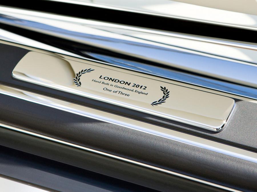  Rolls-Royce Phantom Drophead Coupe London 2012 2012 года  (фото 3 из 4)